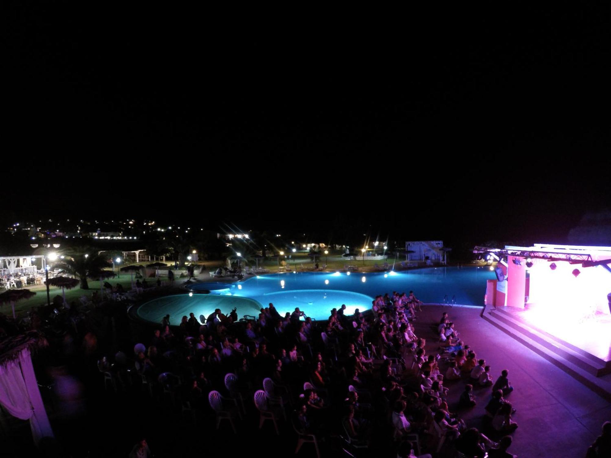 Rey Beach Club Monte Nai Exterior photo