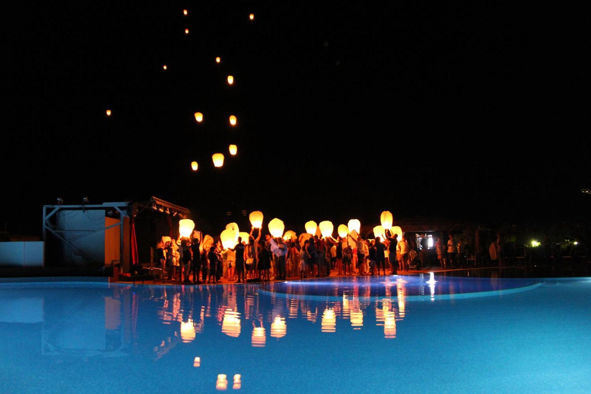 Rey Beach Club Monte Nai Exterior photo